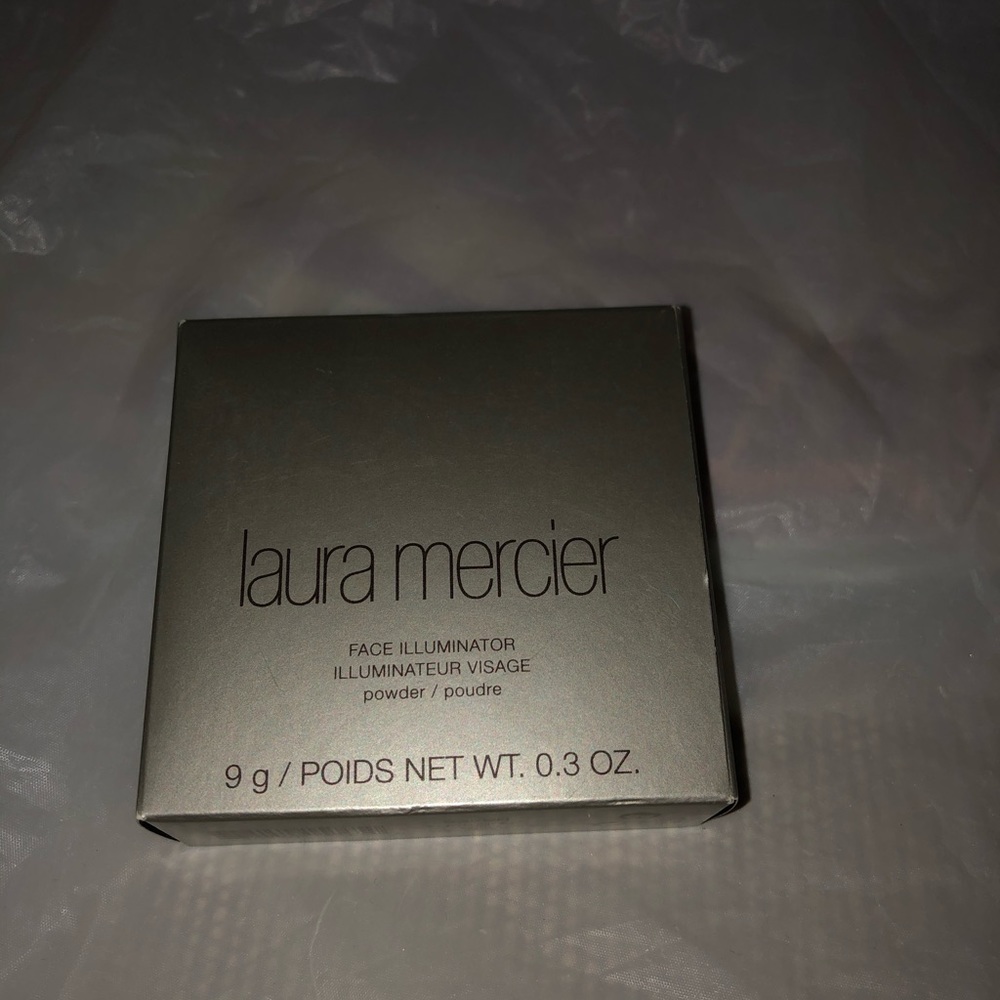 Laura Mercier Face Illuminator
